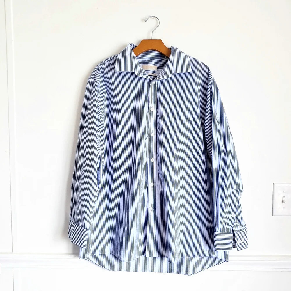 Michael Kors Men's Shirt - Picture 2 of 5